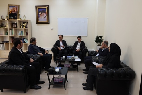 دیدار مدیر امور شعب بانک تجارت آذربایجان‌غربی با مدیرعامل شرکت